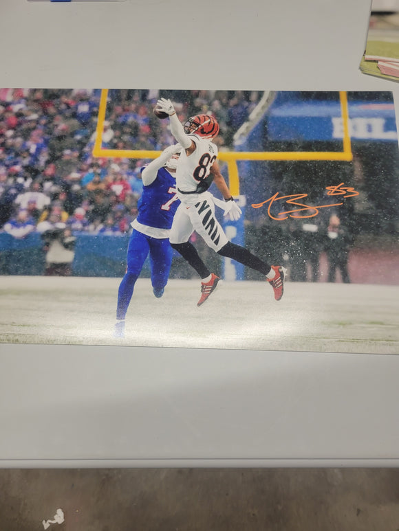 TYLER BOYD BENGALS SIGNED 11X17 PHOTO -