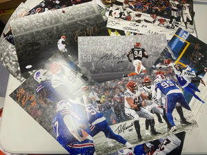 Mystery  signed bengals 11x17 photo - limited  to 30